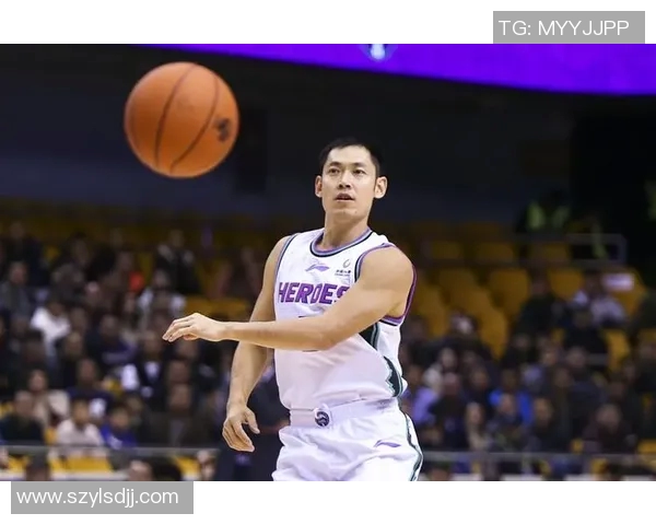 张庆鹏：从篮球场上的传奇到生活中的奋斗者，见证梦想与坚持的力量