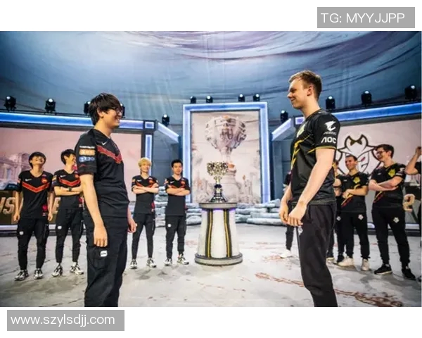 英雄联盟实力排行榜揭晓FPX强势入围第十名引发热议